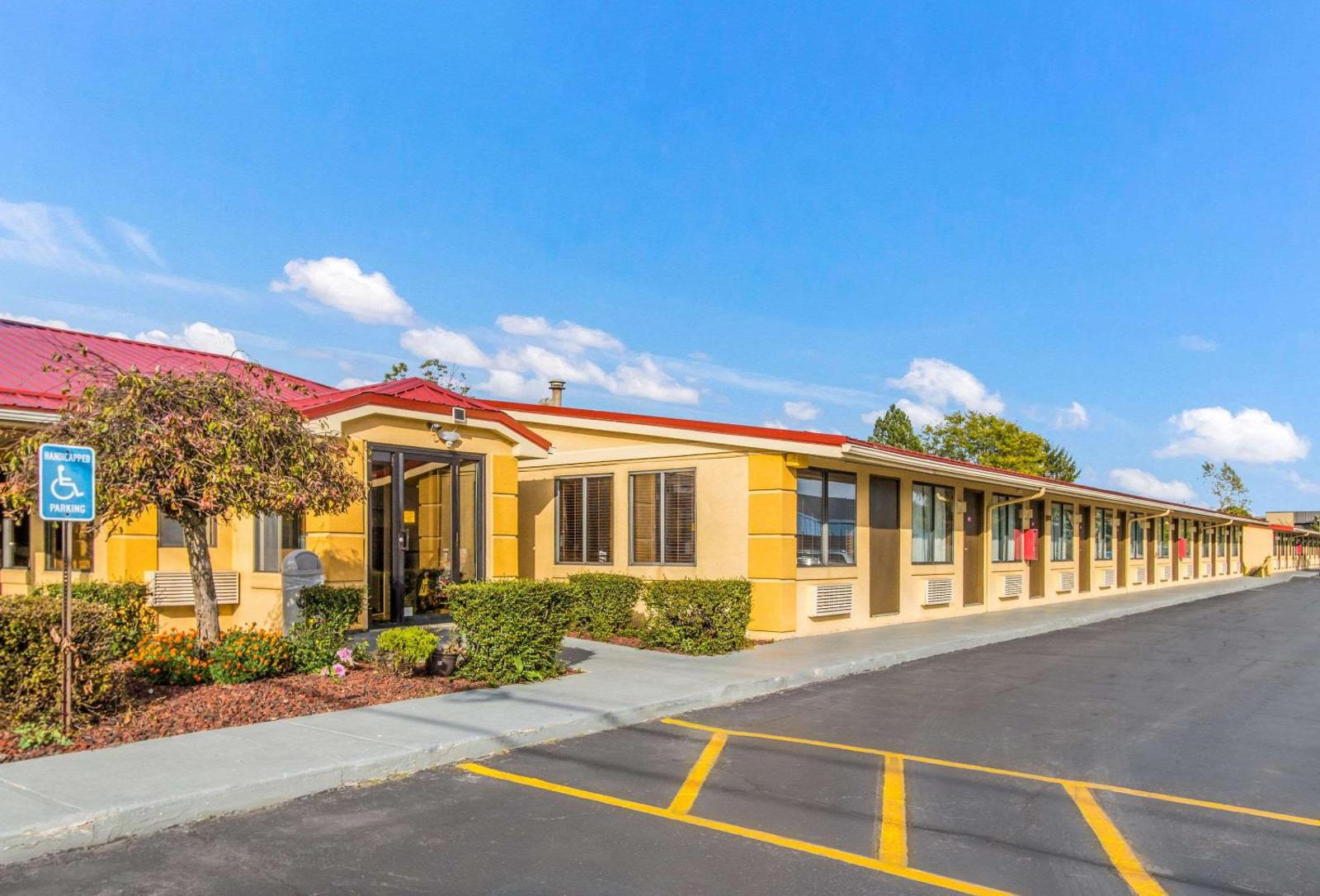 Econo Lodge Norwalk