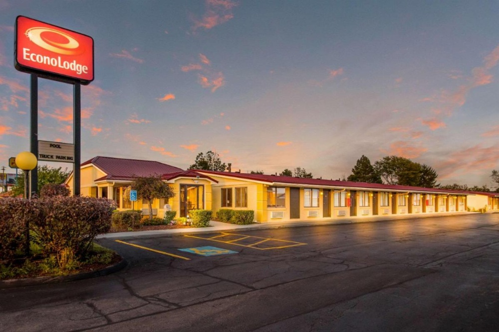 Econo Lodge Norwalk Image 24